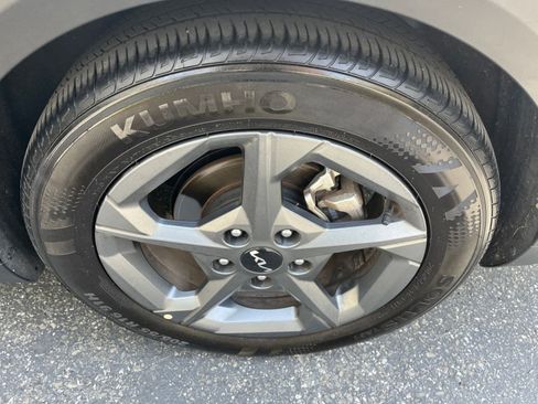 Used 2025 Kia K4 LXS image 29