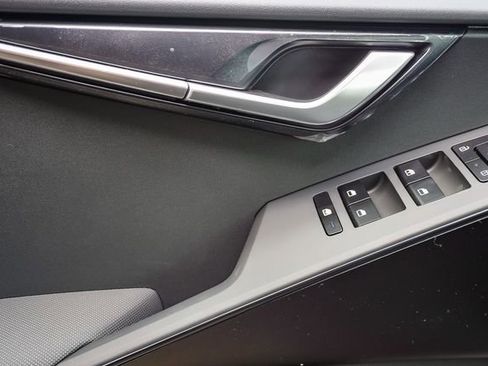 New 2026 Kia Niro LX FWD image 26