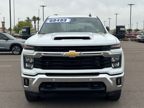 Certified 2025 Chevrolet Silverado 2500 LT w/ Safety Package AWD/4WD image 8