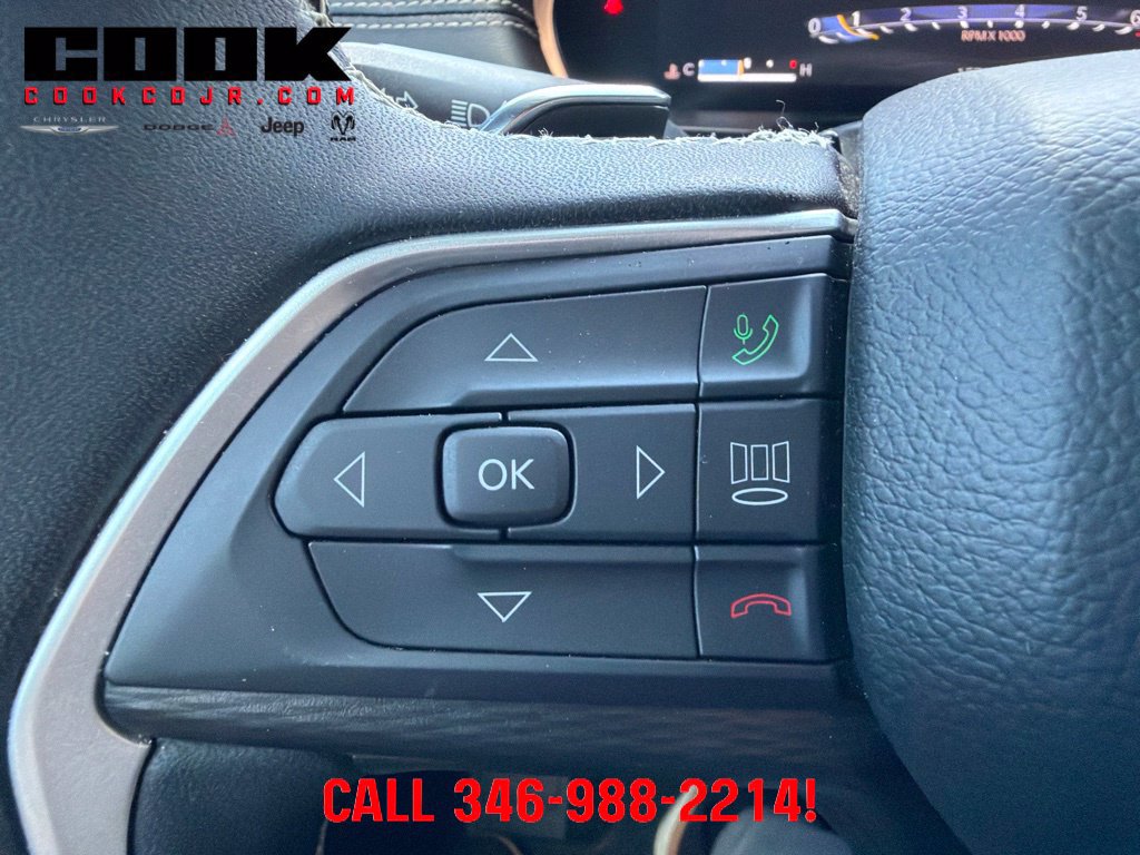 Used 2025 Jeep Grand Cherokee L Altitude AWD/4WD image 18
