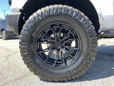 New 2026 Ford Bronco Outer Banks AWD/4WD image 12
