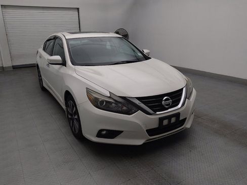 Used 2017 Nissan Altima 2.5 SL w/ 2.5 Technology Package image 13