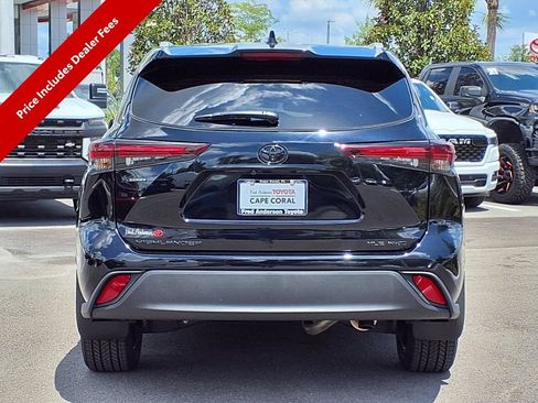 Used 2026 Toyota Highlander XLE AWD/4WD image 6
