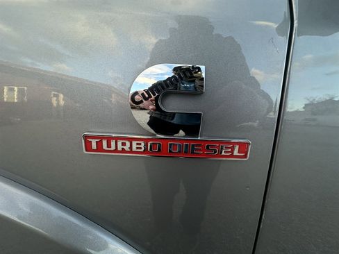 Used 2022 RAM 3500 Laramie image 31