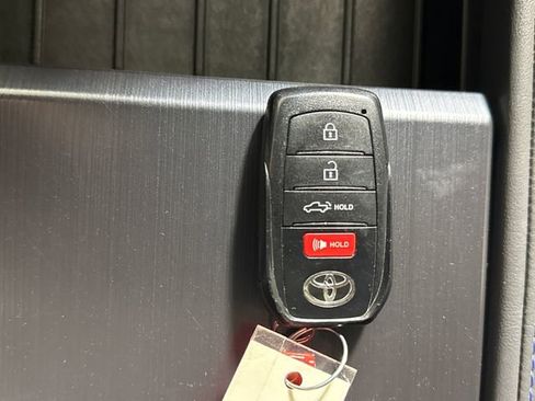 Used 2023 Toyota Tundra Platinum AWD/4WD image 42