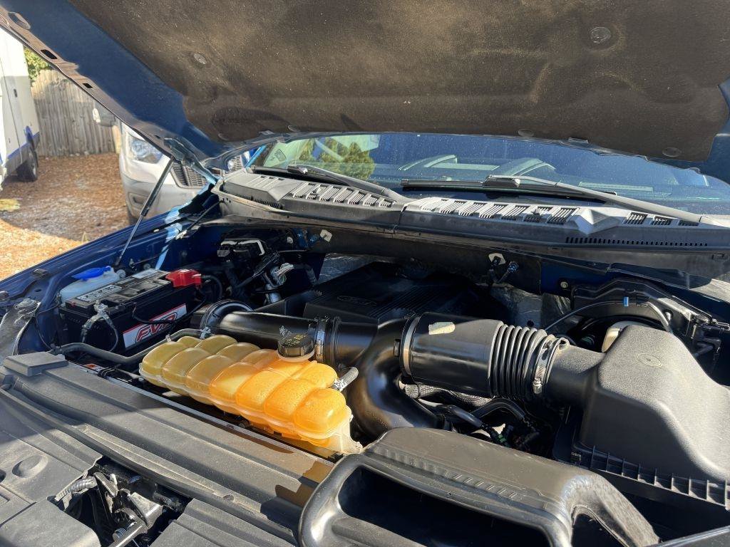 Used 2017 Ford F150 Lariat w/ Equipment Group 502A Luxury AWD/4WD image 22