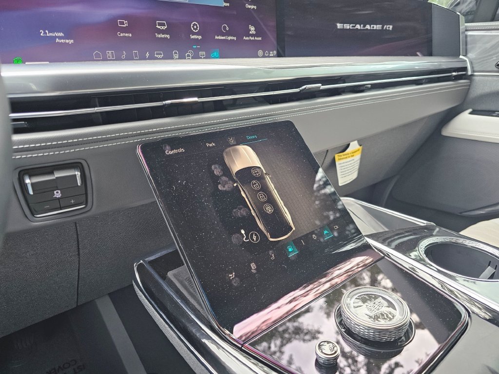 New 2026 Cadillac Escalade IQ Luxury 1 AWD/4WD image 28