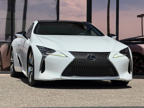 Used 2018 Lexus LC 500 Coupe w/ Sport Package RWD image 18