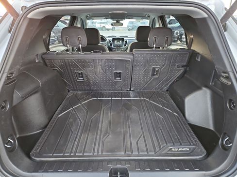 Used 2018 Chevrolet Equinox LT image 30