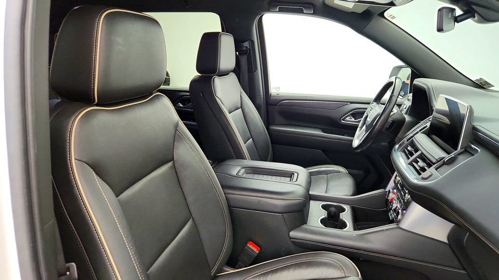 Used 2021 GMC Yukon SLT w/ SLT Luxury Package AWD/4WD image 23