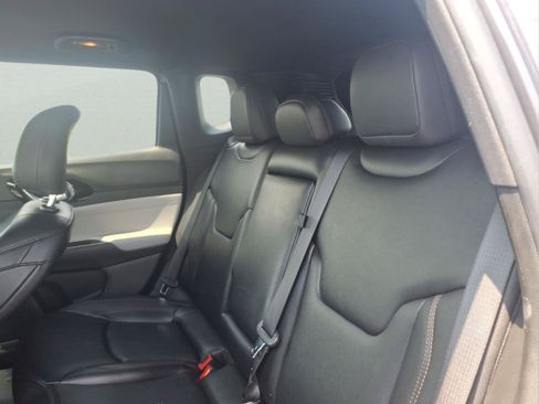 Used 2024 Jeep Compass Limited AWD/4WD image 14