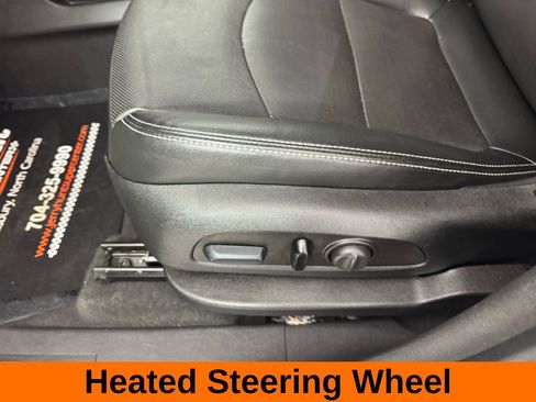 Used 2023 GMC Terrain SLT image 11