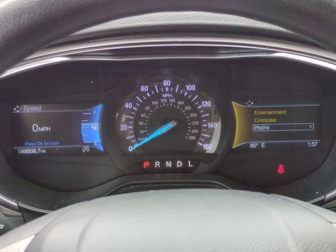 Used 2020 Ford Fusion SE FWD image 31