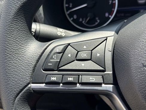 Used 2025 Nissan Sentra SV w/ Trunk Package FWD image 7
