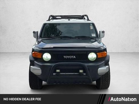 Used 2010 Toyota FJ Cruiser 2WD image 1