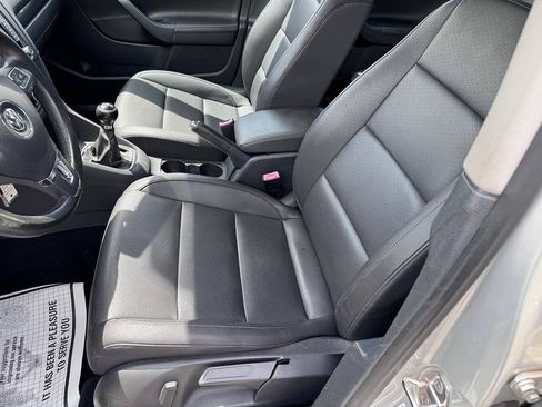 Used 2012 Volkswagen Jetta TDI FWD image 8