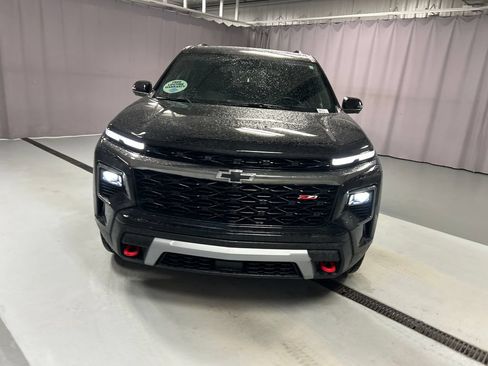 Used 2024 Chevrolet Traverse Z71 w/ LPO, Floor Liner Package AWD/4WD image 2