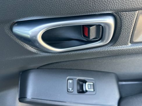 Used 2022 Honda Civic Sport image 17