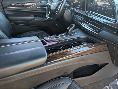 Certified 2023 Cadillac Escalade ESV Sport Platinum image 17