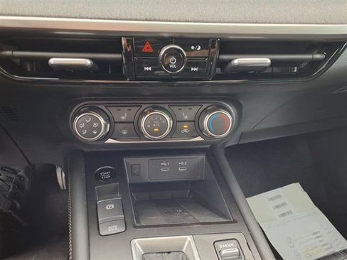 New 2025 Nissan Kicks SV w/ SV Premium Package image 13