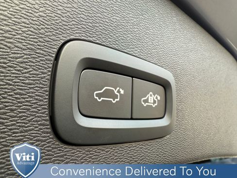 Certified 2023 Volvo C40 P8 Recharge Ultimate image 25