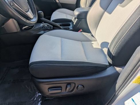Used 2018 Toyota RAV4 XLE AWD/4WD image 19