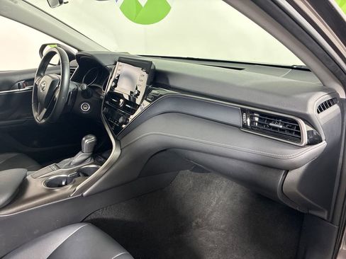 Used 2024 Toyota Camry SE image 28