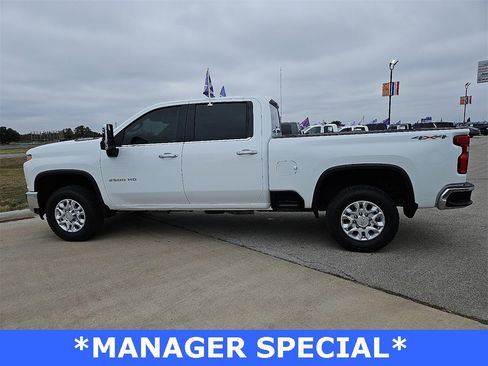 Used 2020 Chevrolet Silverado 2500 LTZ image 2
