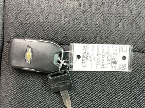 Used 2023 Chevrolet Silverado 2500 LT w/ Convenience Package image 33