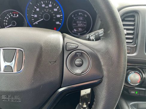 Used 2020 Honda HR-V Sport image 22