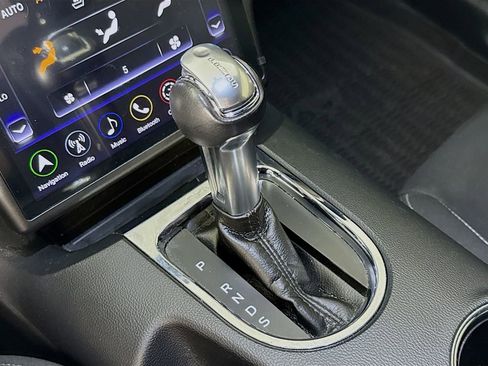 Used 2017 Ford Mustang GT RWD image 17