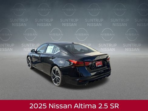 New 2025 Nissan Altima 2.5 SR w/ SR Premium Package image 4