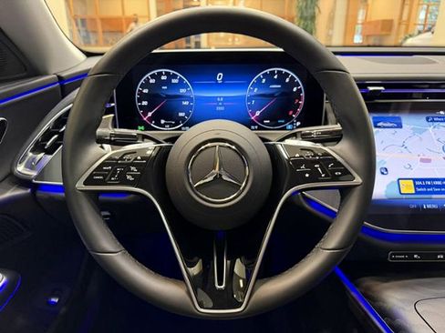Used 2025 Mercedes-Benz E 350 Sedan image 14