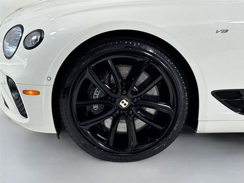 Used 2020 Bentley Continental GT V8 image 33