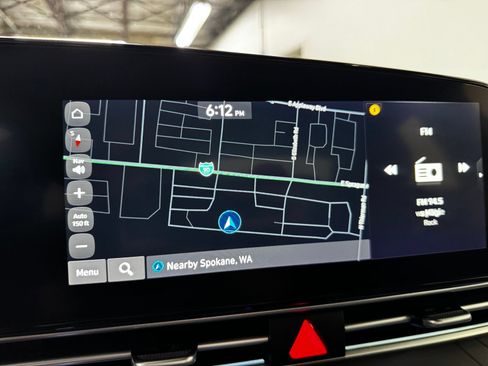 Used 2025 Hyundai Elantra SEL FWD image 11