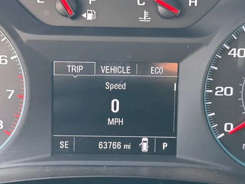 Used 2023 Chevrolet Traverse LS w/ Safety Package FWD image 16