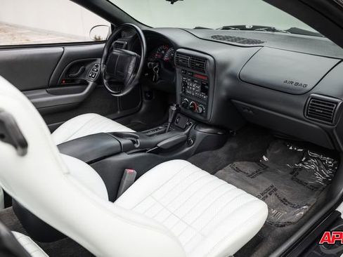 Used 1997 Chevrolet Camaro Z28 w/ Preferred Equipment Group 2 image 18