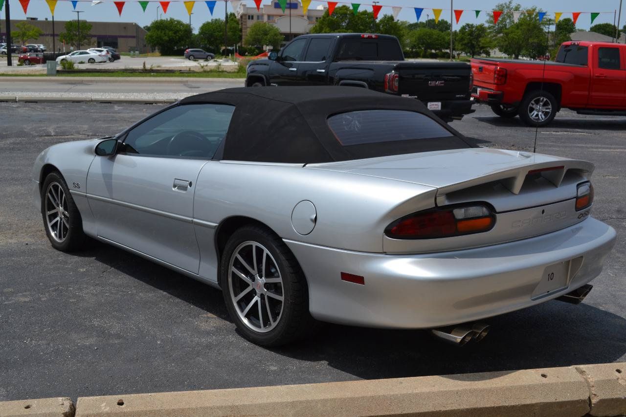 Used 2002 Chevrolet Camaro Z28 w/ SS Performance/Appearance Pkg RWD image 51