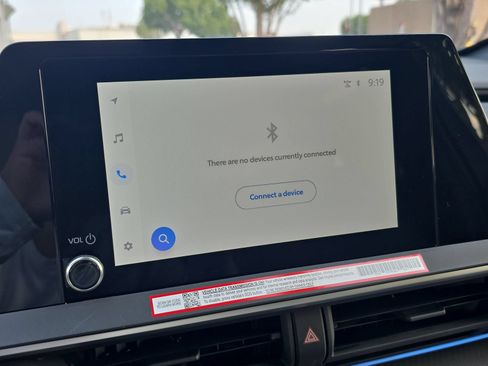 New 2027 Toyota Prius XLE FWD image 17