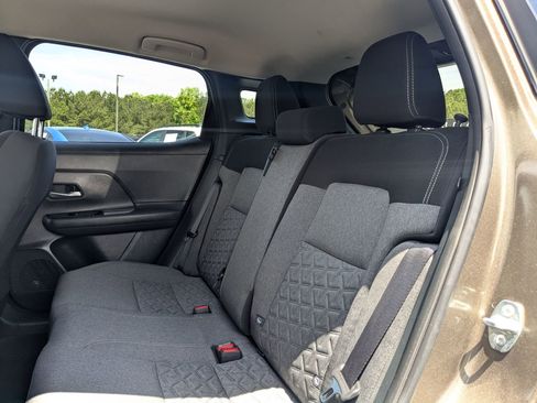 Used 2025 Nissan Kicks SV FWD image 24