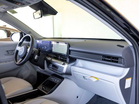 New 2025 Hyundai Kona SEL FWD image 27