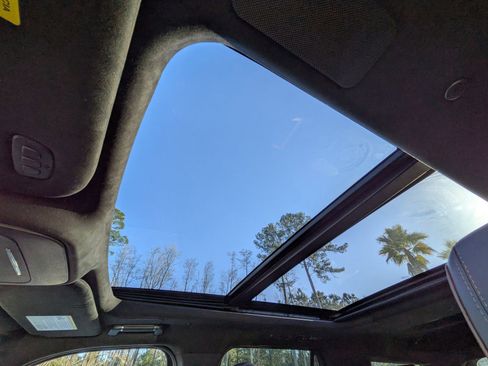 Certified 2025 Lincoln Navigator Black Label image 26