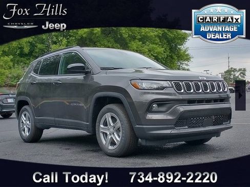 New 2023 Jeep Compass Latitude w/ Convenience Group image 1