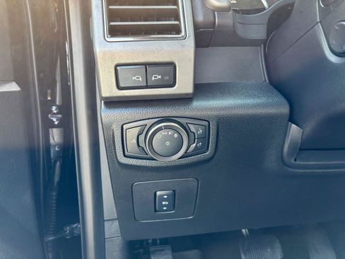 Used 2018 Ford F150 Raptor w/ Equipment Group 802A Luxury AWD/4WD image 29