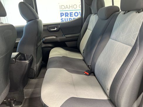 Used 2021 Toyota Tacoma TRD Sport AWD/4WD image 20