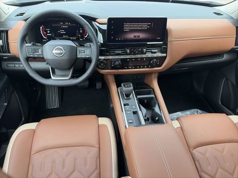 New 2026 Nissan Pathfinder Platinum image 12