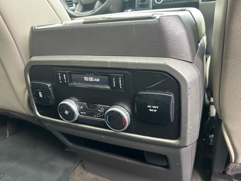 Used 2020 Ford Expedition XLT w/ Equipment Group 202A AWD/4WD image 27