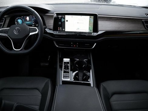 New 2025 Volkswagen Atlas SEL image 22