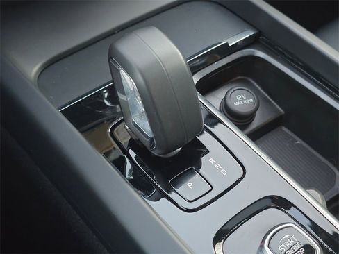 Used 2025 Volvo S60 B5 Core image 34