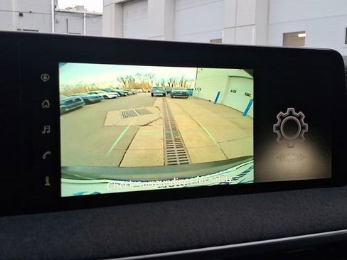 Used 2025 Nissan Kicks SV w/ Charging Package image 19